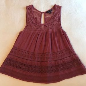 American eagle burgundy top
